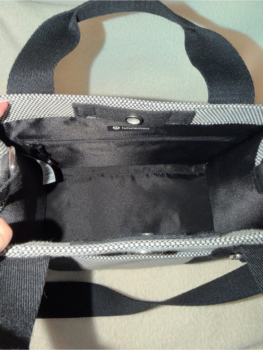 lululemon Two-Toned Mini Canvas Tote 4.5L- Anchor/Light Ivory/Black - Picture 7 of 8